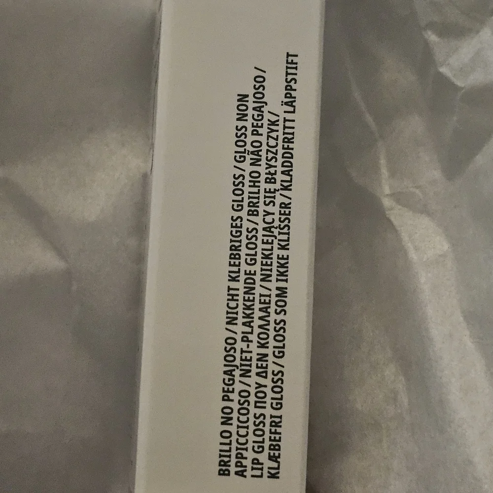 MAC Cosmetics Lipglass in Vibrant Red